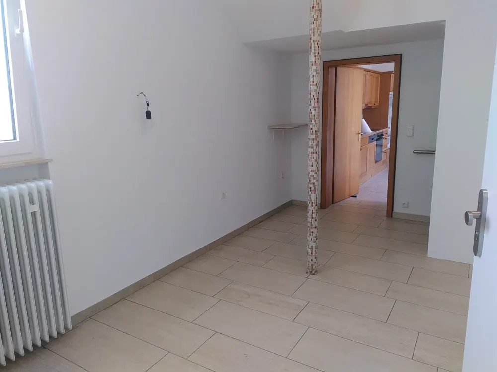 3,5 Zimmer Erdgeschosswohnung mit großer Terrasse & Top-Sanierung