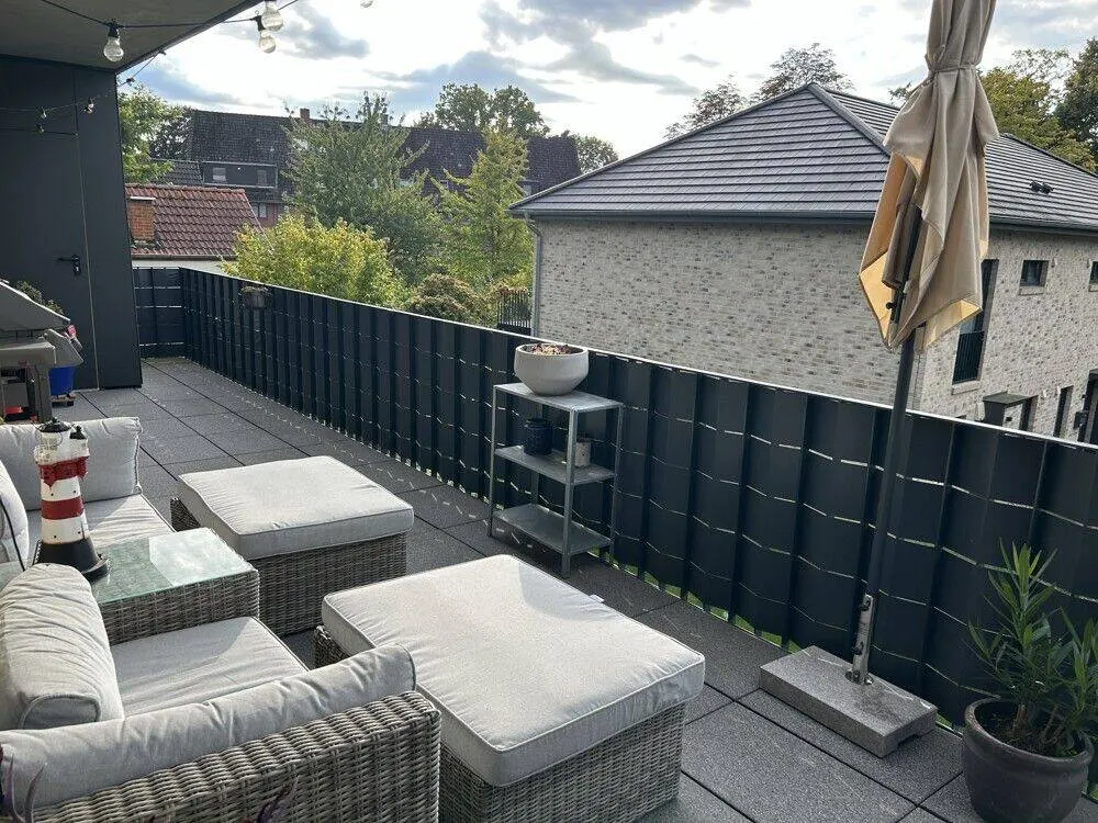 Beautifully Designed 2-Room Apartment with Dream Balcony in Hamburg-Niendorf