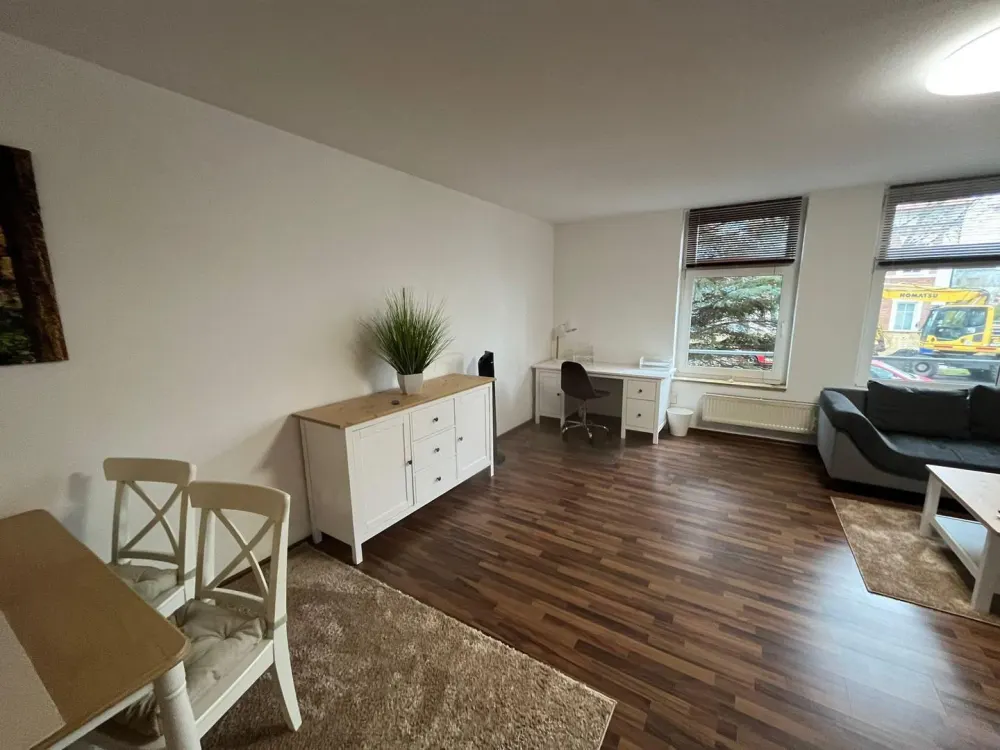 Voll möblierte schöne & helle 3 Zimmer Homeoffice Wohnung in ruhiger Lage nahe S-Bahn Grünau