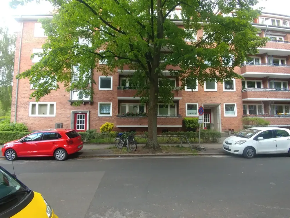sanierte 1 - Zimmerwohnung - Erstbezug - neuwertige Einbauküche - neuwertiges Bad