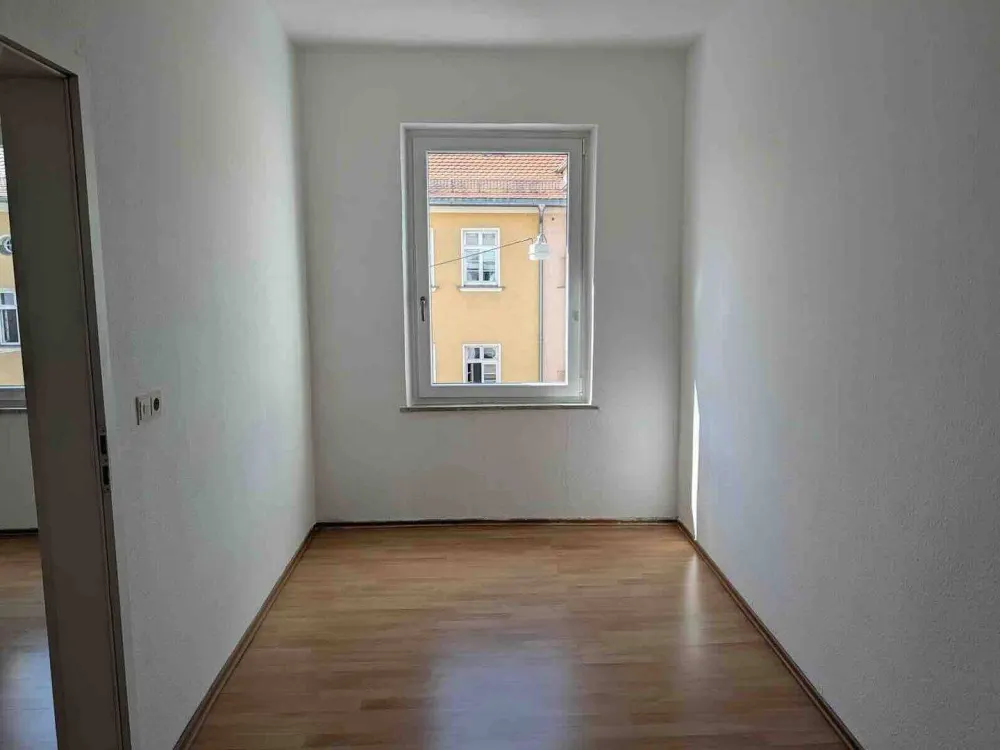 Kompaktes Raumwunder: Helle 2-Zimmer-Wohnung mit Tageslichtbad in Nürnberg!
