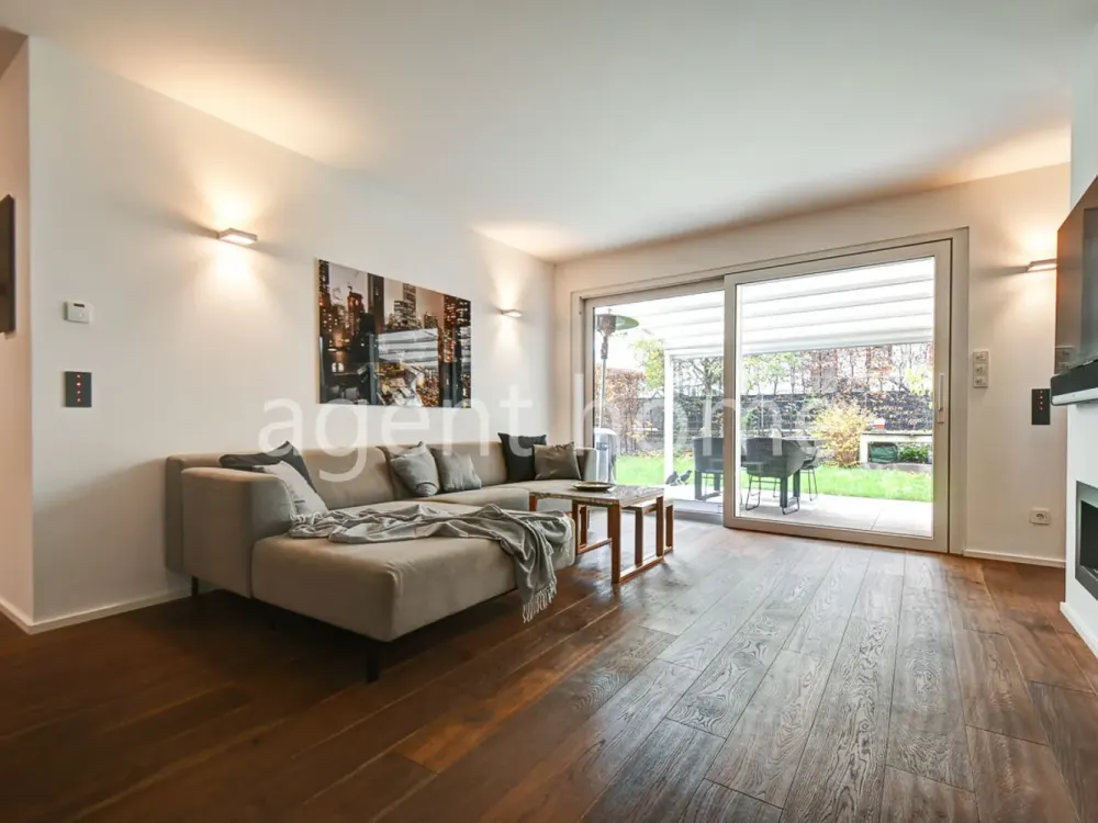 FURNISHED - CITY APARTMENT - Great Apartment with Terrace and Garden