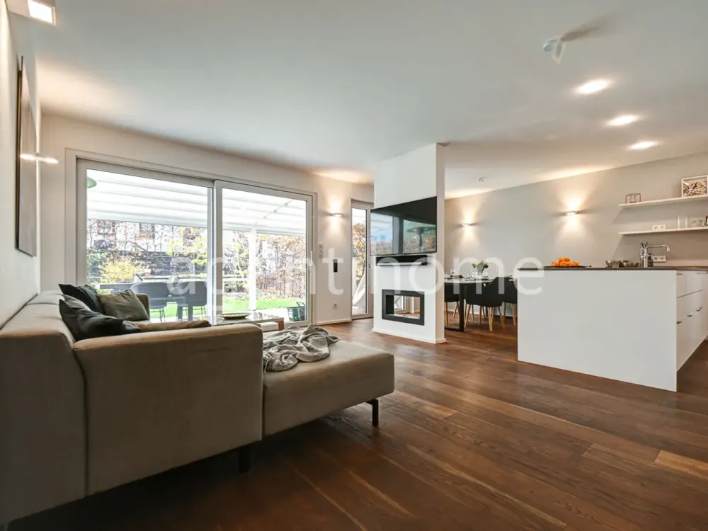 FURNISHED - CITY APARTMENT - Great Apartment with Terrace and Garden