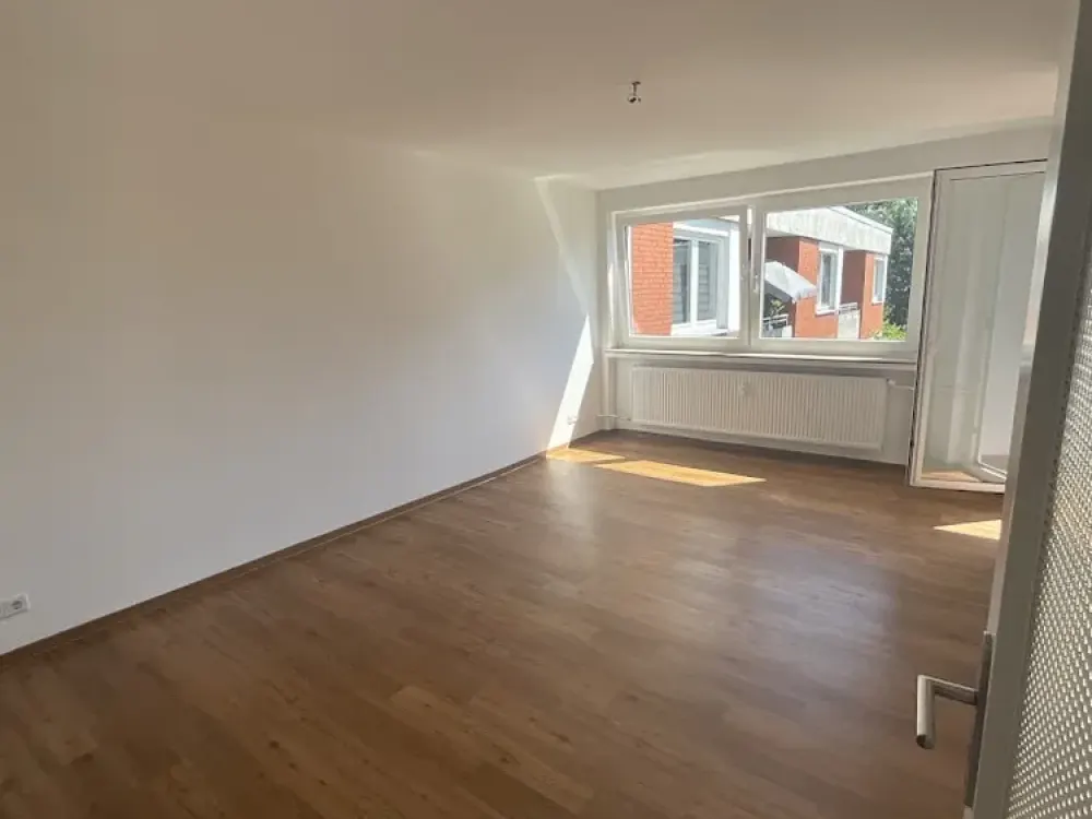 moderne und gemütliche 2-Zimmerwohnung mit Balkon in Hannover - Davenstedt