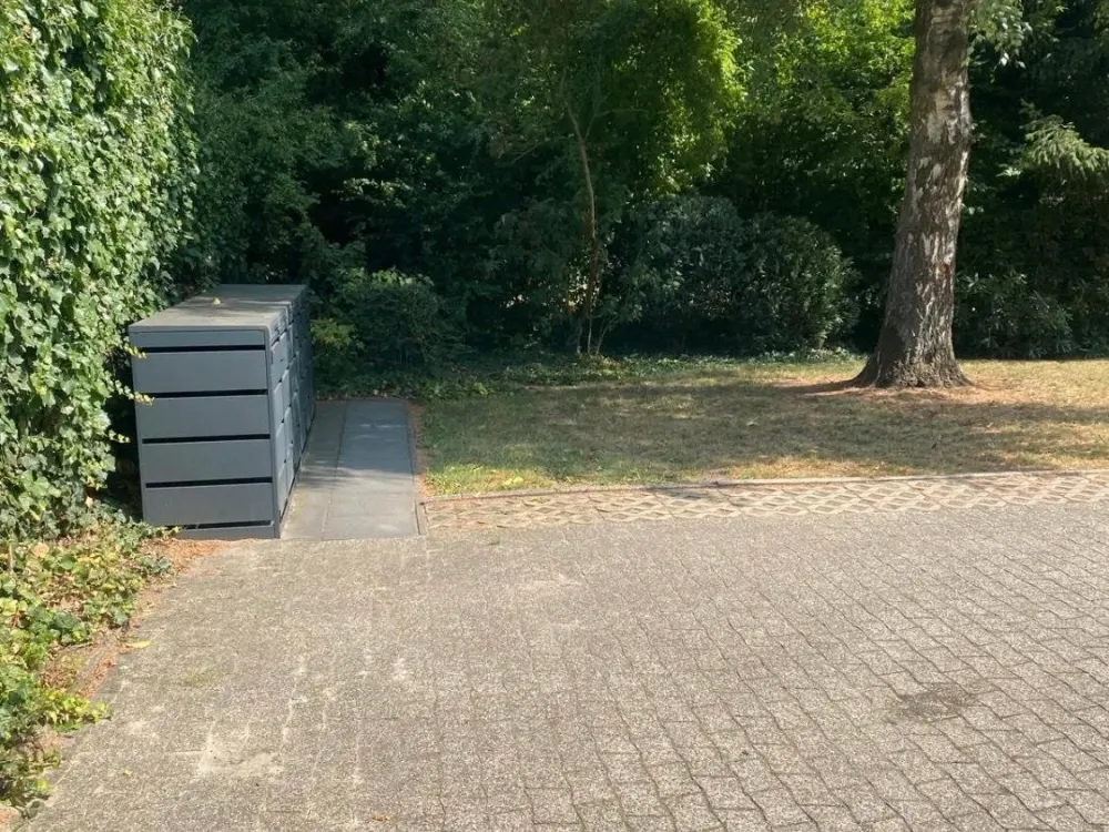 HELLE 3- ZIMMER - WOHNUNG IN NEUSTADT