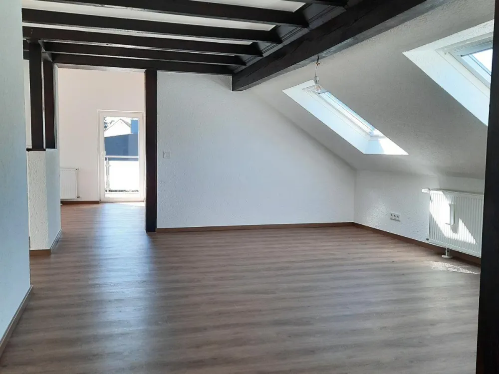 Schöne, helle Dachgeschosswohnung in Heusweiler