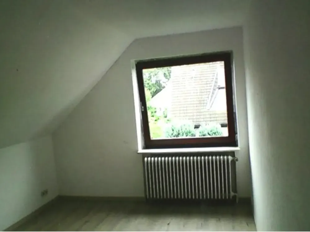 Wohnen mit Charakter: Modernisierte 2-Zimmer-Wohnung in Hamburg-Hausbruch