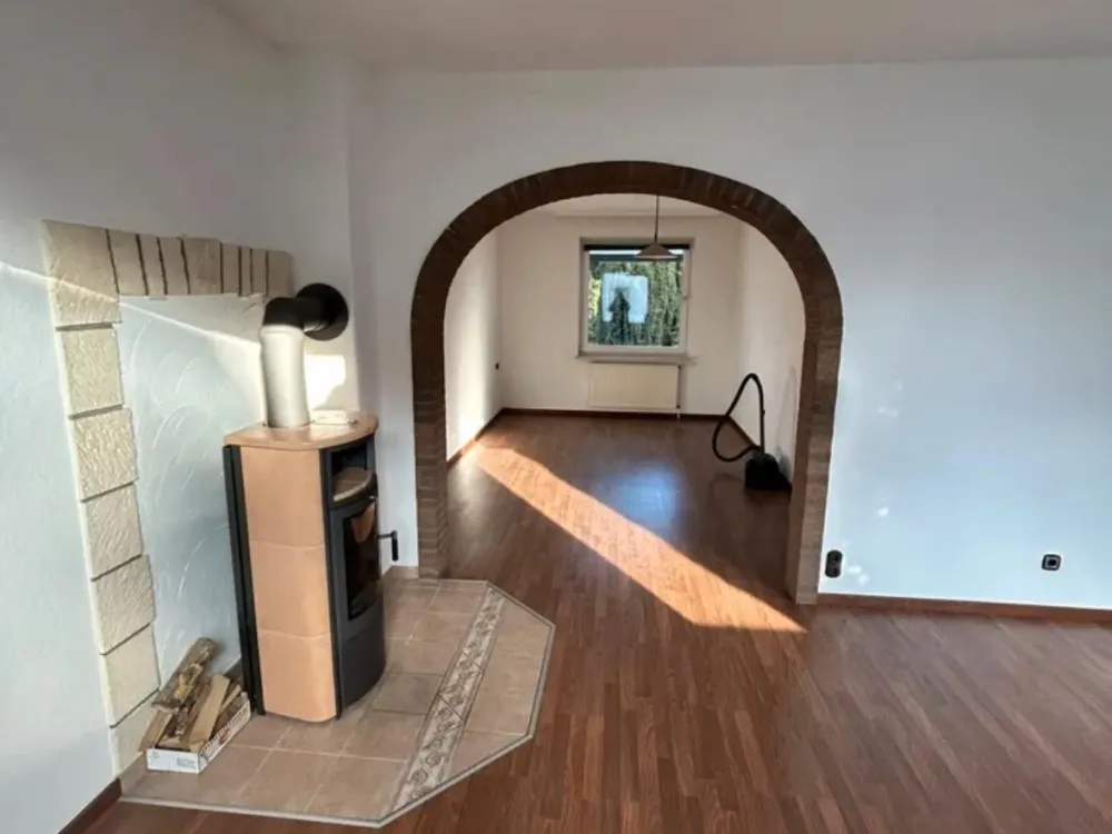 2,5 Zi. Wohnung + 500 m² Garten in Kirchrode | ab September