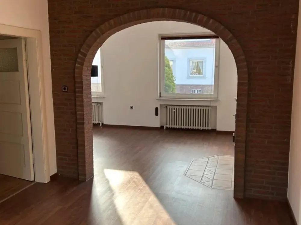 2,5 Zi. Wohnung + 500 m² Garten in Kirchrode | ab September