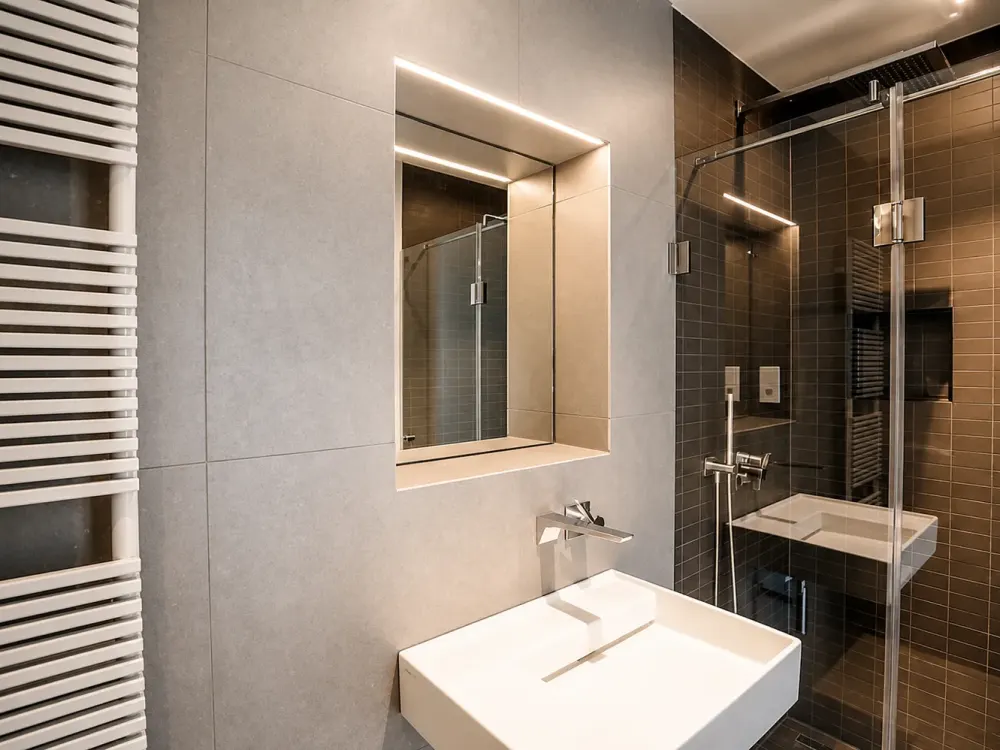 Hochwertige 3-Zimmer-Neubauwohnung in Berlin-Mitte mit Balkon, Fitness, Pool und Stellplatz