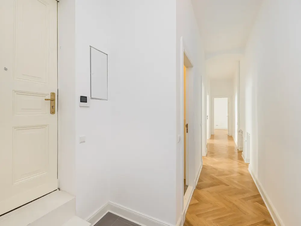 Stilvoll sanierter Altbau in Bestlage Schlüterstraße | Wohnen & stilles Gewerbe