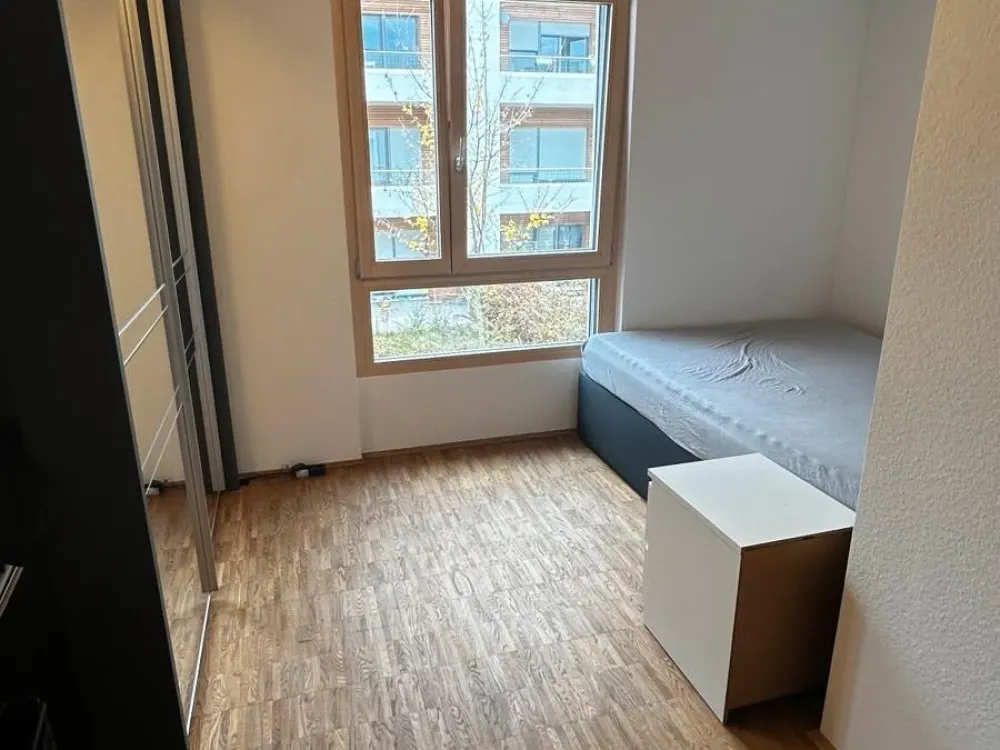 Luxury Shared Apartment Room with Private Bathroom Furnished