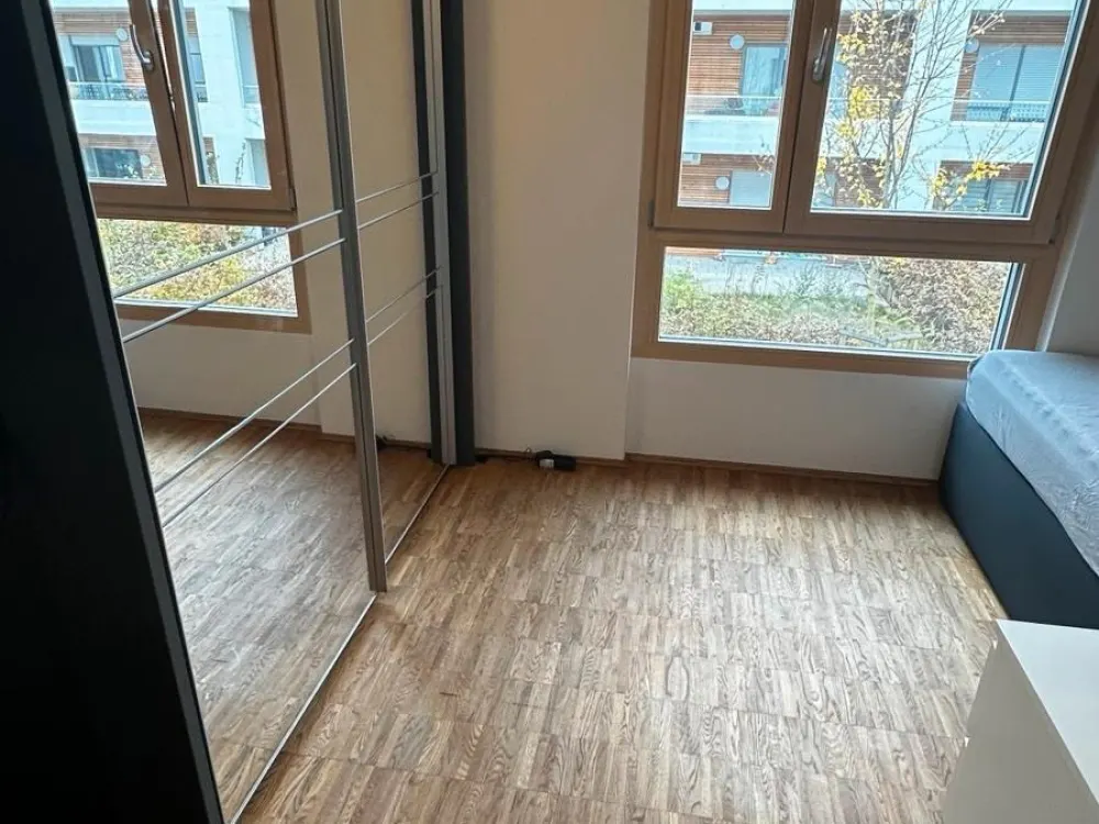 Luxury Shared Apartment Room with Private Bathroom Furnished