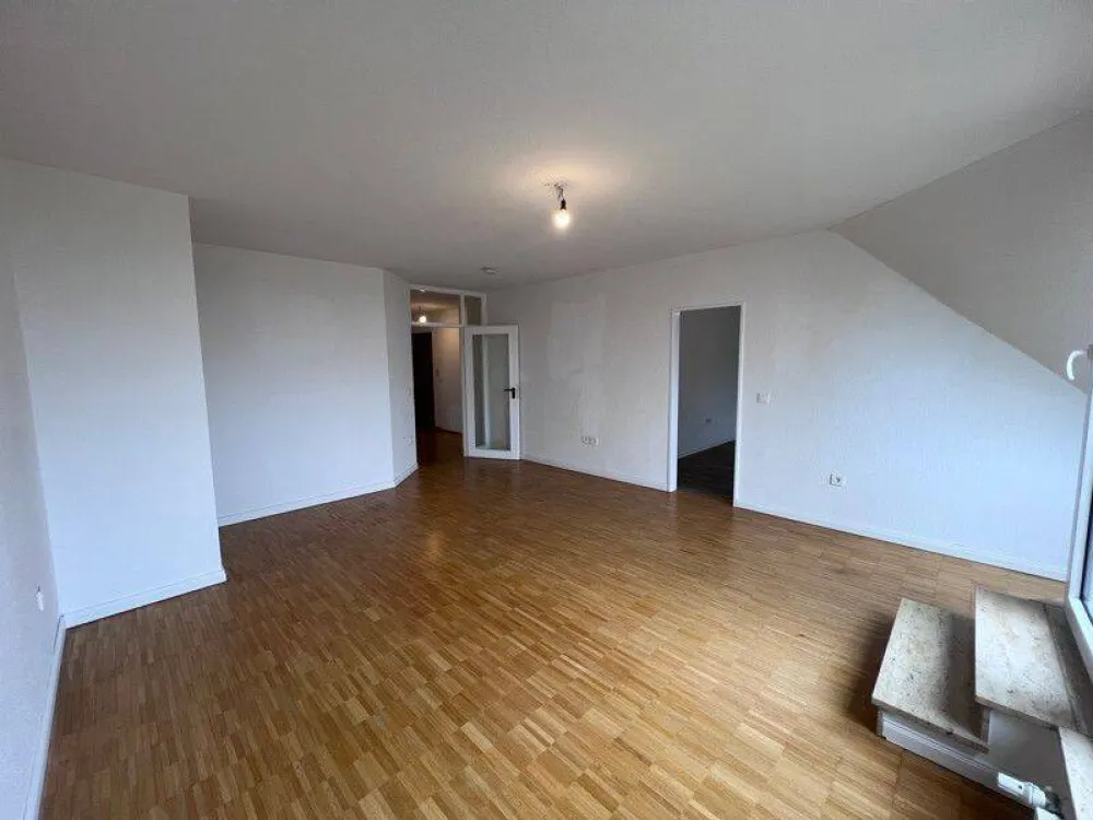 Moderne 3-Zimmerwohnung mit Dachloggia