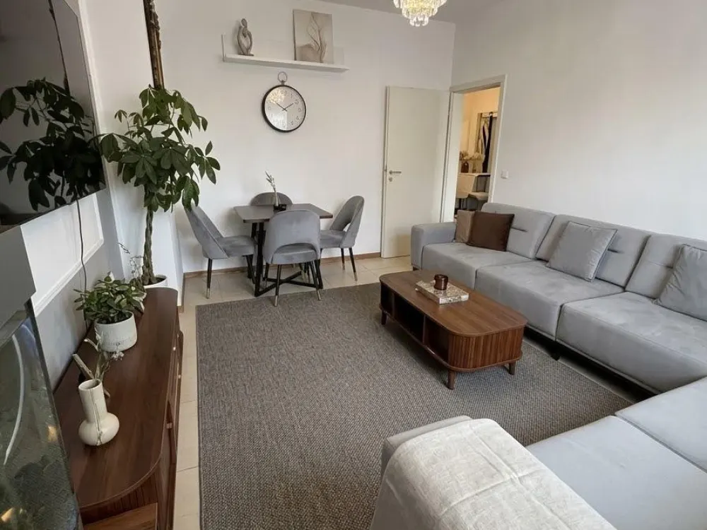 Frisch sanierte 2-Zimmer-Wohnung, ca. 51 m²
