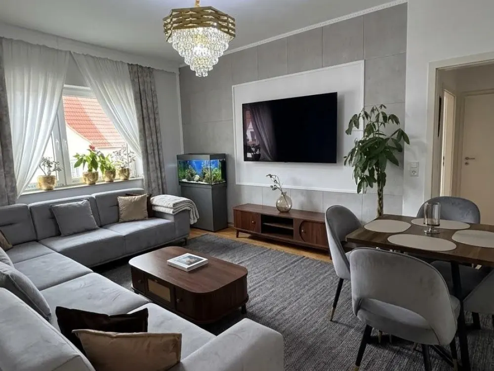 Frisch sanierte 2-Zimmer-Wohnung, ca. 51 m²