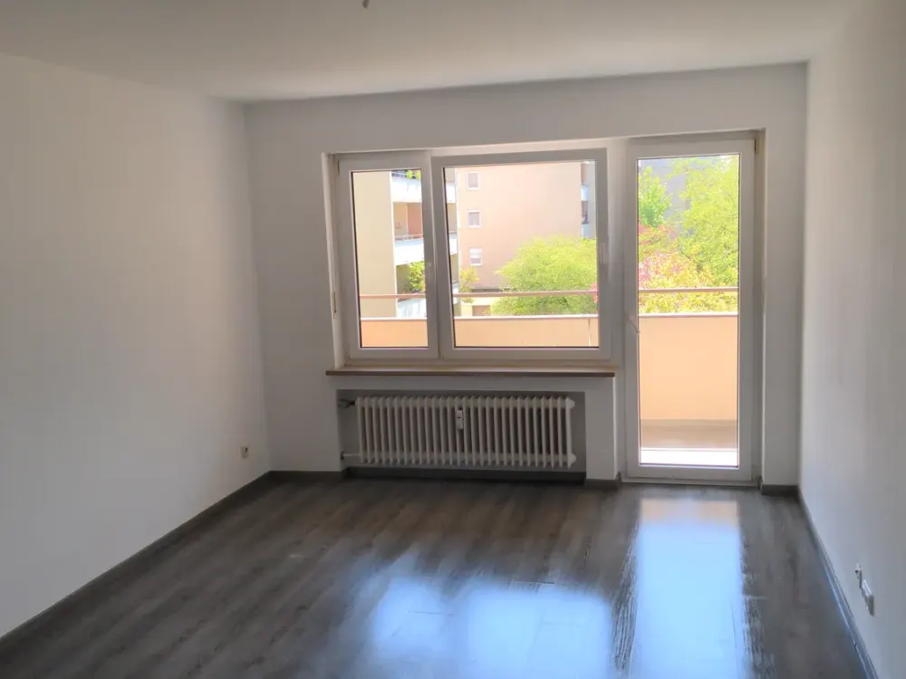 1-Zimmer Wohnung mit Balkon im 2. OG in München-Pasing