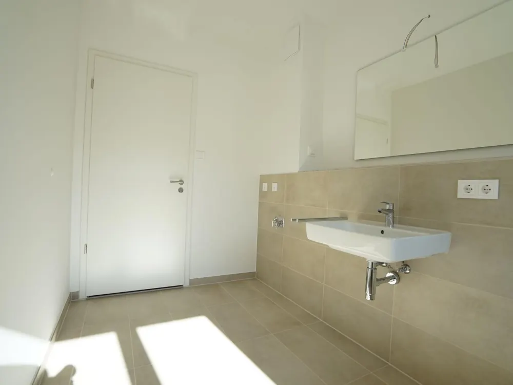 **Erstbezug** 2-Raum-Wohnung mit großer Dachterrasse in Dresden-Friedrichstadt