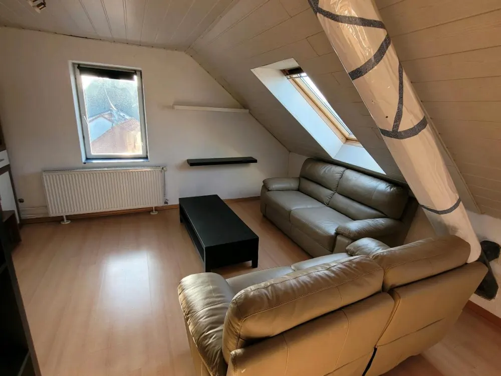 Dachgeschosswohnung 2ZKB ab sofort zu vermieten