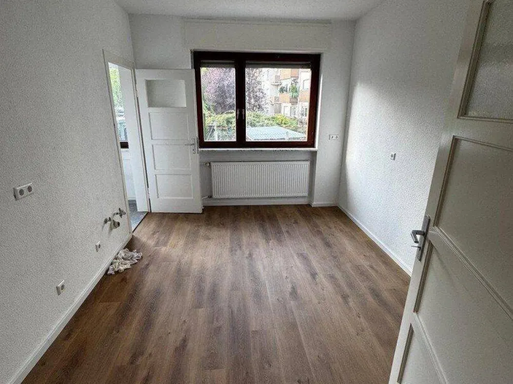 Frisch Renovierte Erdgeschosswohnung in Karlsruhe Durlach