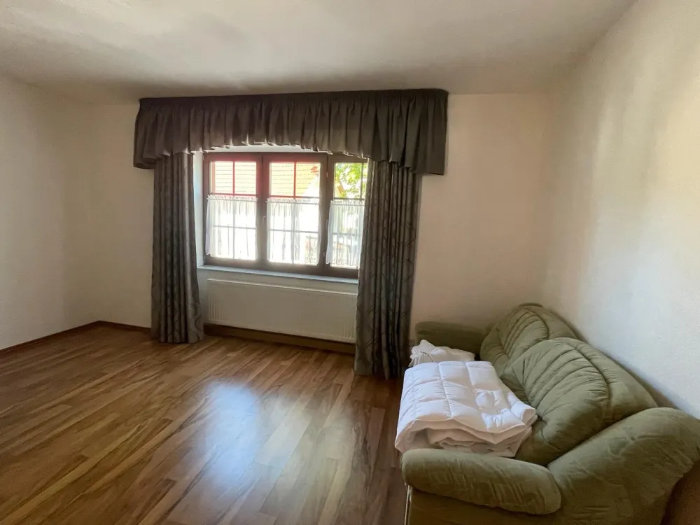 Komfortable 2-Zimmer-Wohnung m. Terrasse auf kleinem Bauernhof