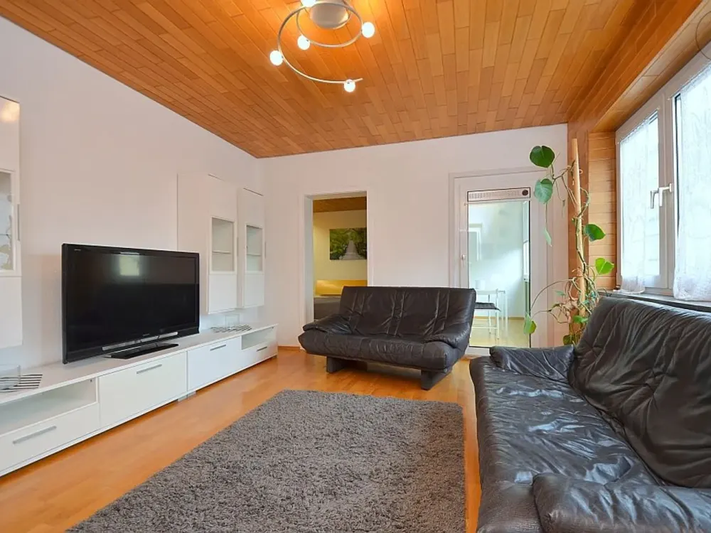 Schön möblierte 2-Zimmer Wohnung mit Loggia in Stuttgart Mitte, fußläufig zum HBF