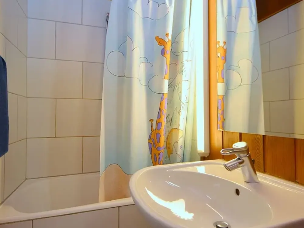 Schön möblierte 2-Zimmer Wohnung mit Loggia in Stuttgart Mitte, fußläufig zum HBF