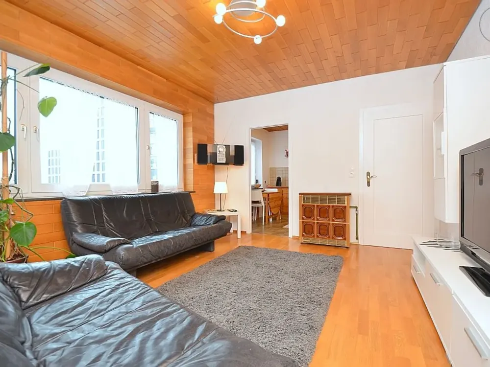 Schön möblierte 2-Zimmer Wohnung mit Loggia in Stuttgart Mitte, fußläufig zum HBF