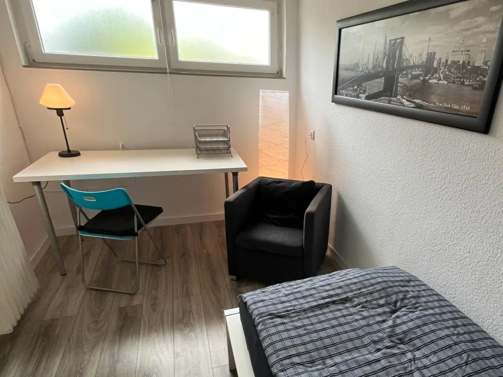 Helle, möblierte 40m2 2-Zimmer ELW in Kassel Bad-Wilhelmshöhe