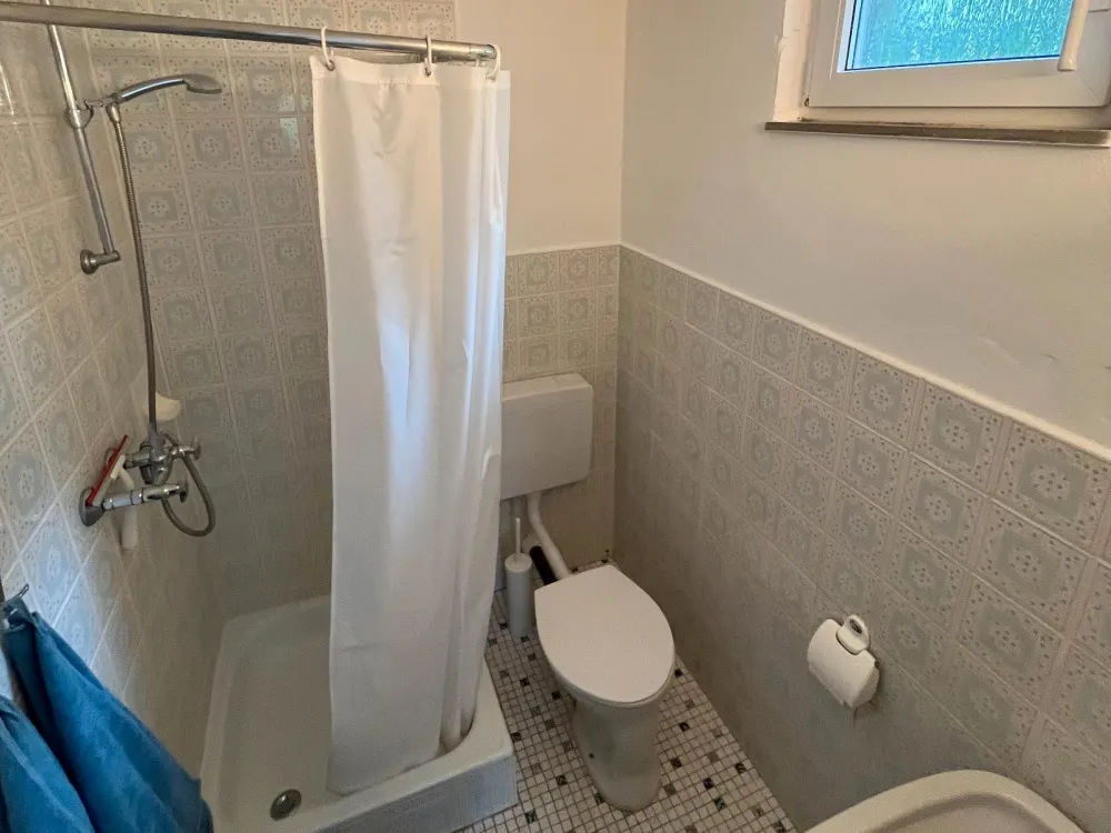 Helle, möblierte 40m2 2-Zimmer ELW in Kassel Bad-Wilhelmshöhe