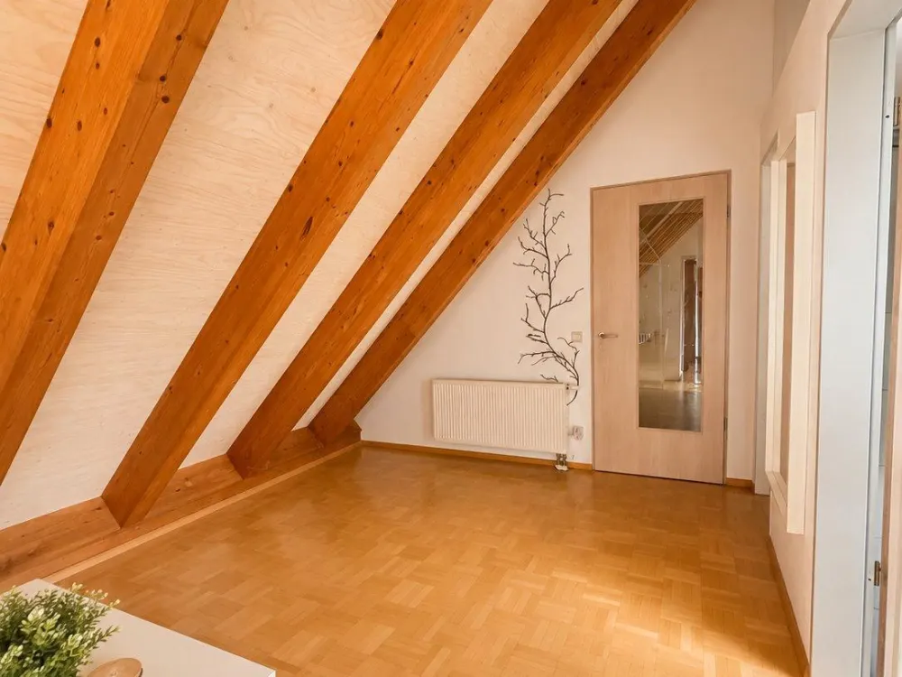 3-Room Attic Apartment in Ochsenhausen