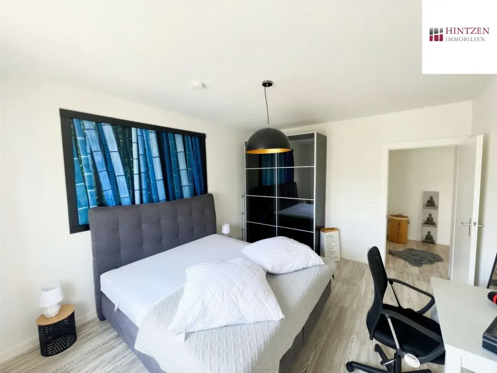 Möbelierte 2 Zimmer Wohnung in zentraler Lage von Düsseldorf nahe des Medienhafens