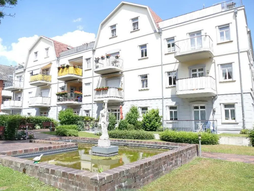 Für Senioren oder hilfsbedürftige Menschen: Kleine Zwei-Zimmer Wohnung in Seniorenanlage "Am Wall...