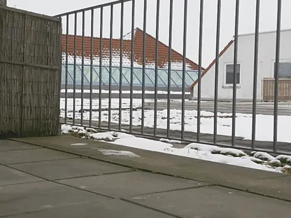 geräumige 2-Raumwohnung mit Dachterrasse *direkt vom Vermieter*