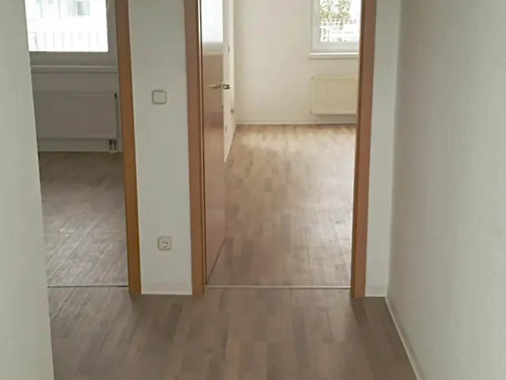 geräumige 2-Raumwohnung mit Dachterrasse *direkt vom Vermieter*
