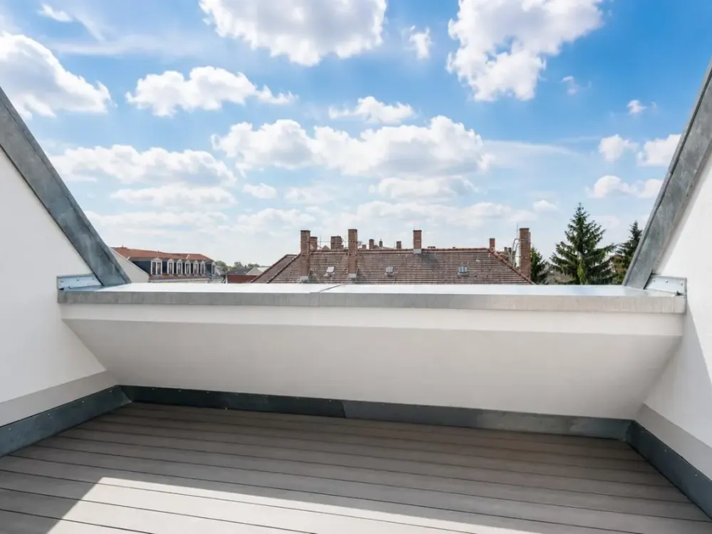 Dachgeschoss-Maisonette ** Neubau am Park ** Süd-Terrasse ** Einbauküche ** Lift