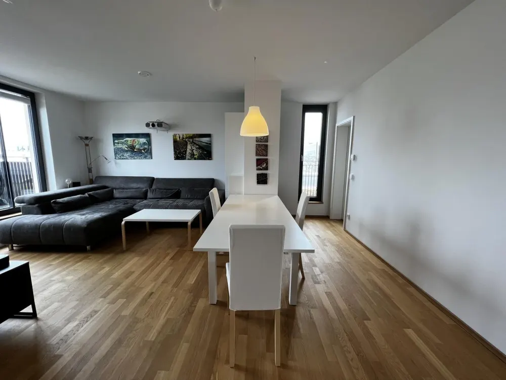 2-Zimmer Penthouse mit zwei Dachterrassen (Passivhaus)