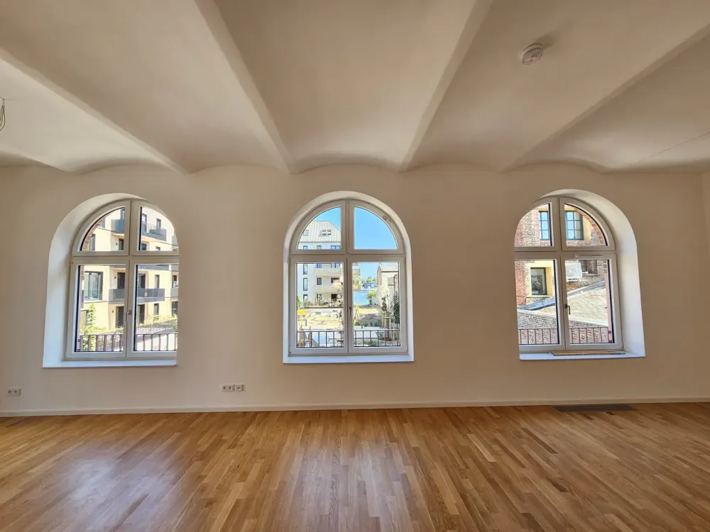Saniertes Loft mit drei Zimmern in Berlin-Grünau