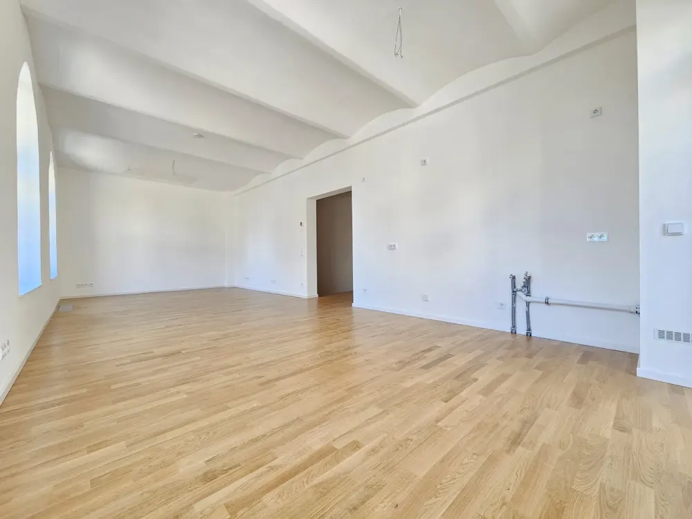 Saniertes Loft mit drei Zimmern in Berlin-Grünau