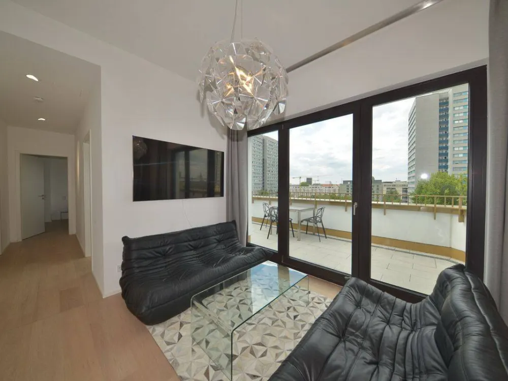 3 Zimmer - DG Wohnung * Penthouse Charakter * Einbauküche * Terrasse