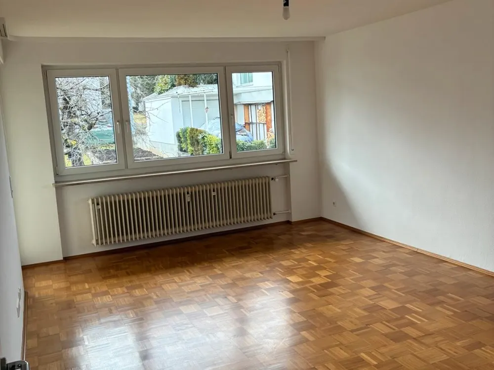 Gepflegte 4-Zimmer-Wohnung mit Balkon im 1. OG in Filderstadt