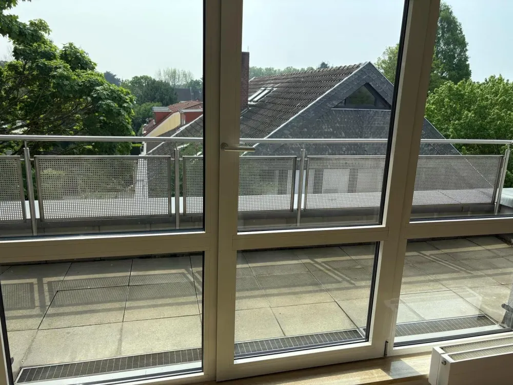 Penthouse mit EBK Und Dachterrasse im Grünen