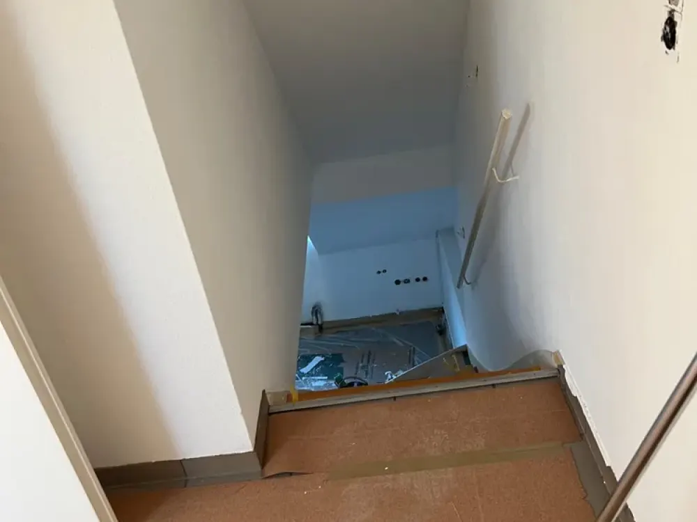 Lively Location: 3.5-Room Apartment on 2 Floors in Zülpicherstrasse, Cologne