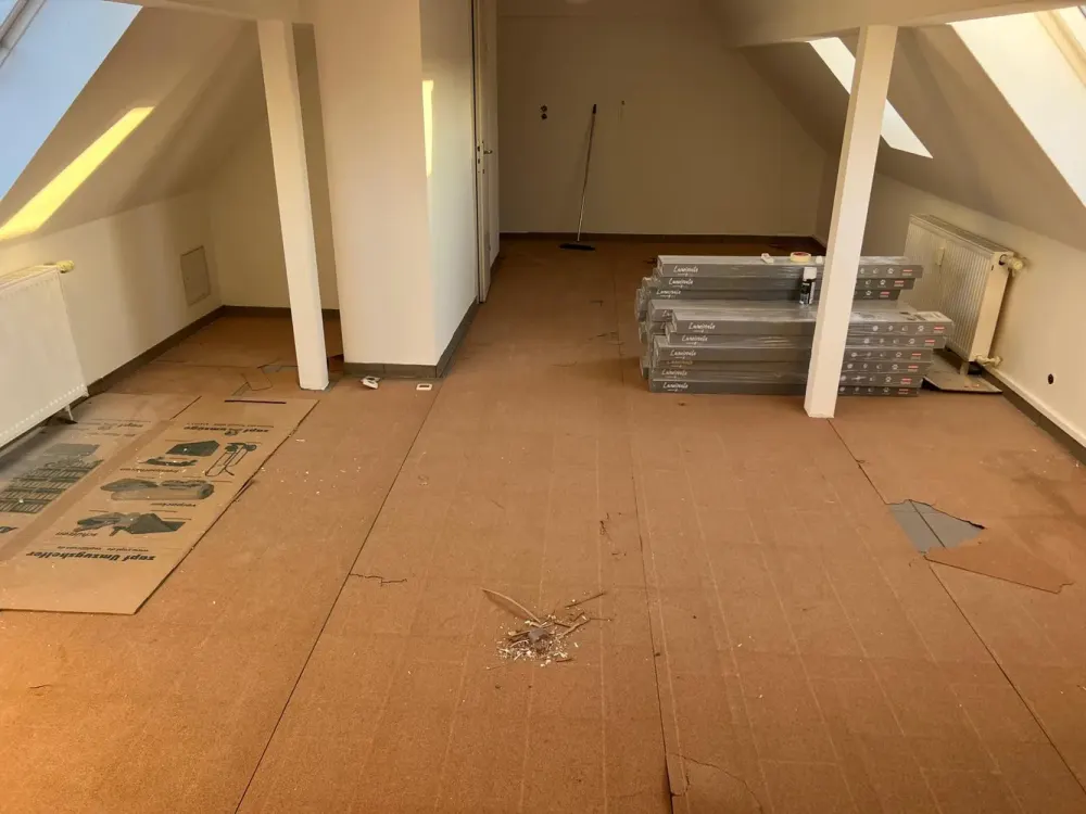 Lively Location: 3.5-Room Apartment on 2 Floors in Zülpicherstrasse, Cologne