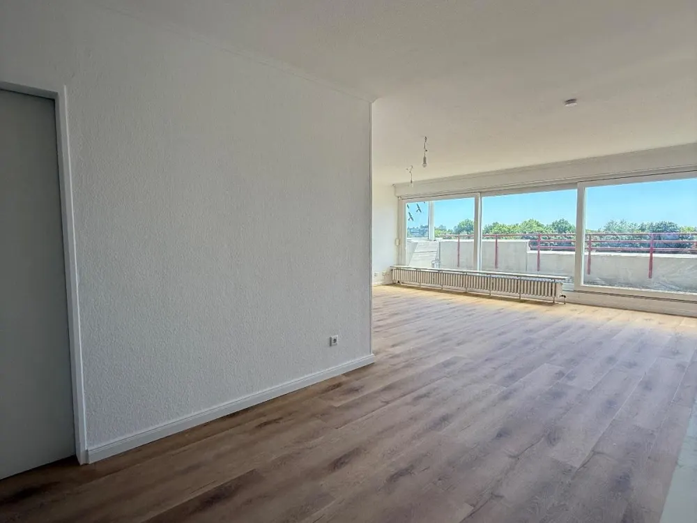 Renoviertes Penthouse mit zwei Dachterrassen