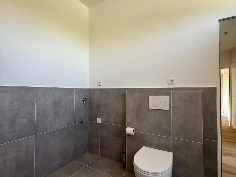 Renoviertes Penthouse mit zwei Dachterrassen