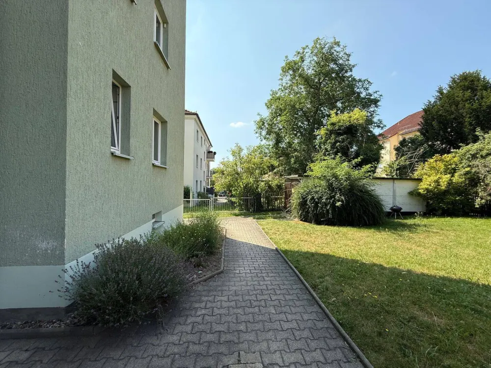 Moderne 2-Zimmer-Wohnung in Briesnitz, Dresden, Ideal für Singles und Paare