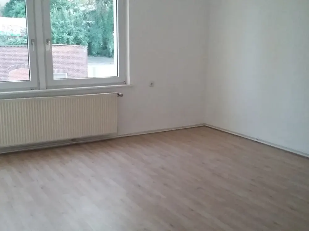 Schöne helle, sonnige Einzimmerwohnung Nähe Braunschweigerplatz