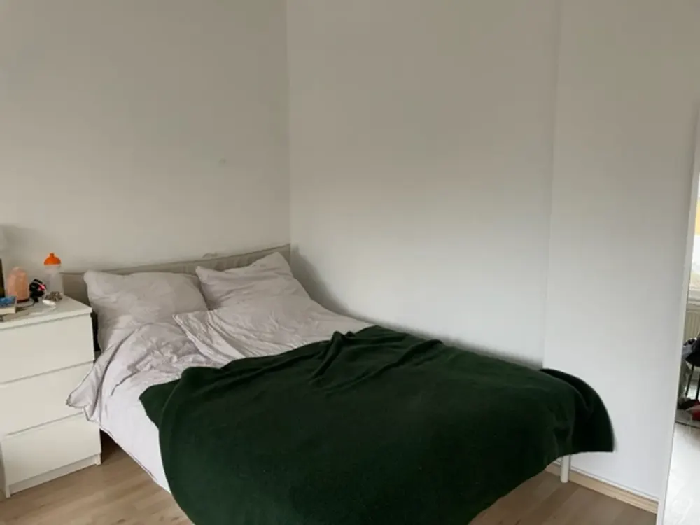 Schöne helle, sonnige Einzimmerwohnung Nähe Braunschweigerplatz