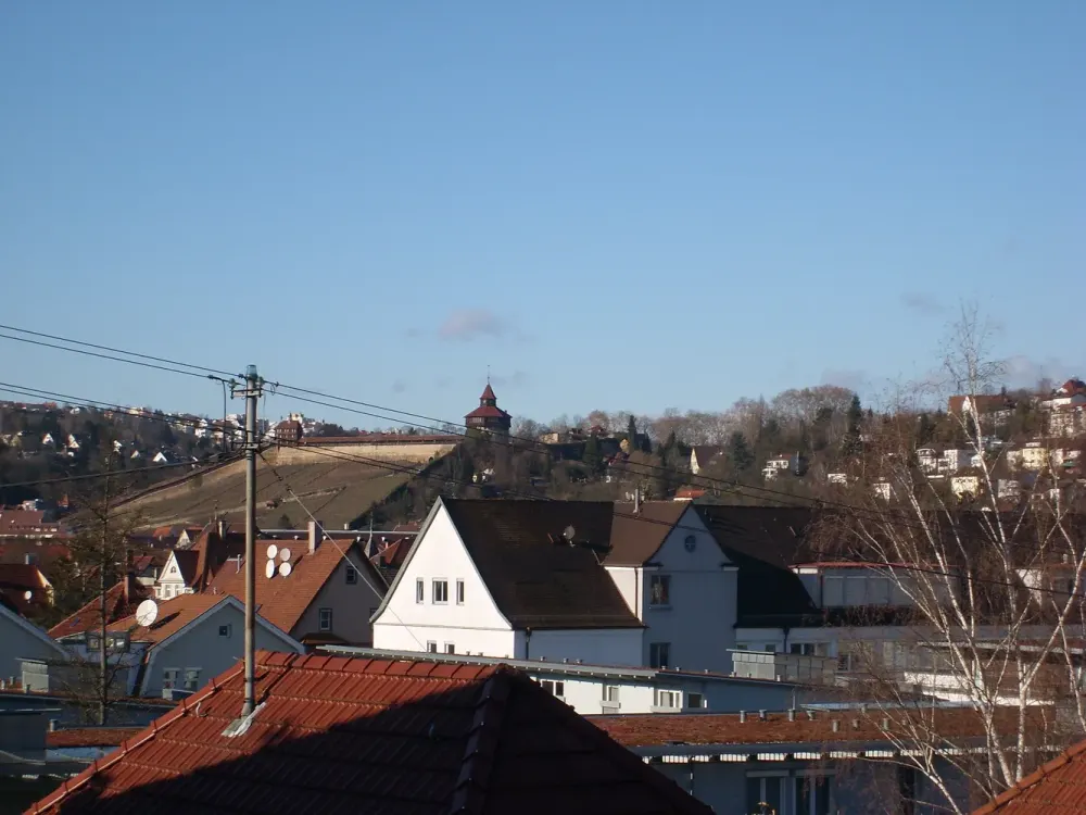 Schöne 3 Zimmer DG Wohnung